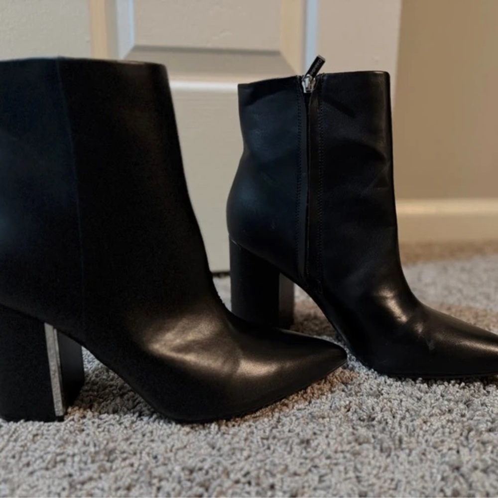 Elegant Black Heeled Boots